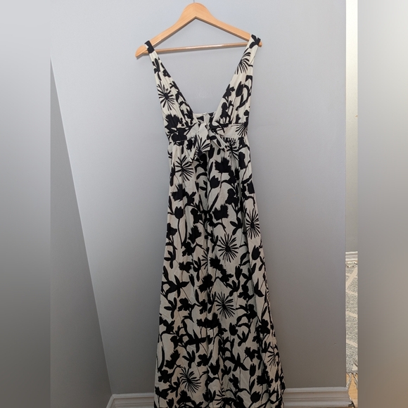 Cotton Floral Maxi Dress Black And White Deep V Small NWT Wedding Guest Vacation - Picture 10 of 12